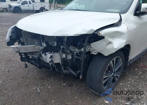 2018 Nissan Pathfinder Platinum z USA, uszkodzony, nr VIN 5N1DR2MM1JC612848